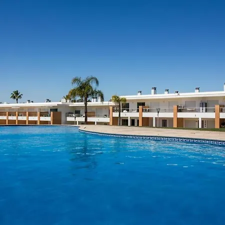 White 47 House By Ici Algarve Nyaraló